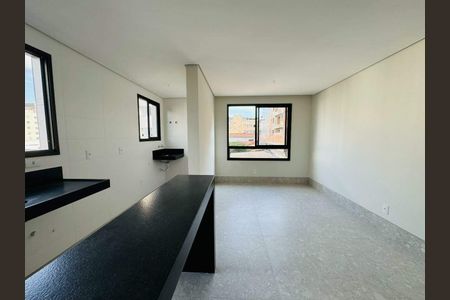 Apartamento à venda com 2 quartos, 56m² em Prado, Belo Horizonte