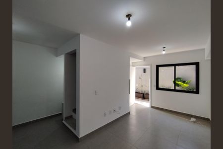 Sala de casa para alugar com 2 quartos, 100m² em Jardins, São Paulo