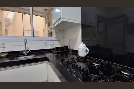 Apartamento para alugar com 85m², 2 quartos e 2 vagas Apartamento para alugar com 85m², 2 quartos e 2 vagasCozinha