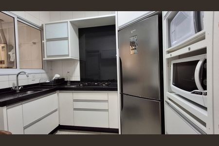 Apartamento para alugar com 85m², 2 quartos e 2 vagas Apartamento para alugar com 85m², 2 quartos e 2 vagasCozinha