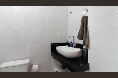 Casa à venda com 93m², 3 quartos e 2 vagas Casa à venda com 93m², 3 quartos e 2 vagasBanheiro da Suíte