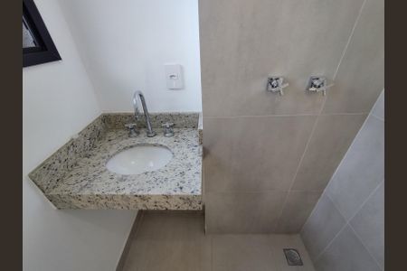 Casa para alugar com 100m², 2 quartos e 1 vaga Casa para alugar com 100m², 2 quartos e 1 vagaBanheiro da Suíte 2