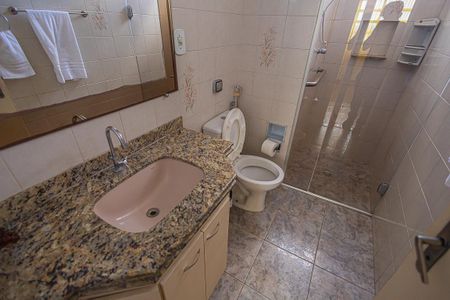 Apartamento à venda com 77m², 3 quartos e 1 vaga Apartamento à venda com 77m², 3 quartos e 1 vagaBanheiro
