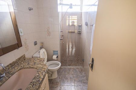 Apartamento à venda com 77m², 3 quartos e 1 vaga Apartamento à venda com 77m², 3 quartos e 1 vagaBanheiro