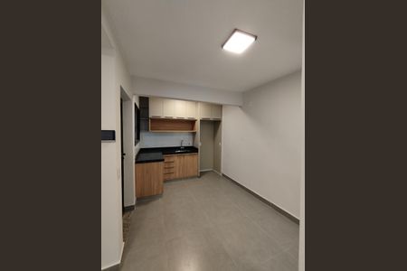 Casa para alugar com 100m², 2 quartos e 1 vaga Casa para alugar com 100m², 2 quartos e 1 vagaCozinha - Armários