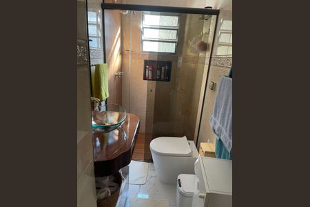 Casa à venda com 132m², 2 quartos e 1 vagaBanheiro