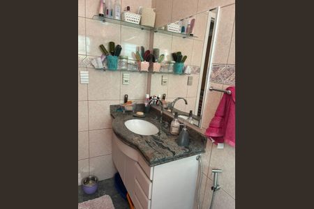 Casa à venda com 132m², 2 quartos e 1 vagaBanheiro