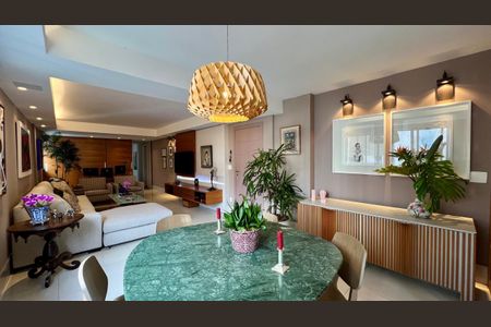 Apartamento à venda com 151m², 3 quartos e 3 vagasSala