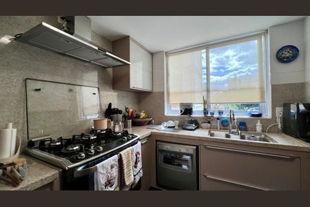 Apartamento à venda com 151m², 3 quartos e 3 vagasCozinha