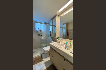 Apartamento à venda com 151m², 3 quartos e 3 vagasBanheiro Suíte 1