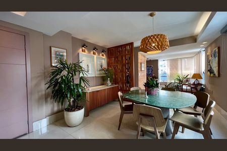 Apartamento à venda com 151m², 3 quartos e 3 vagasSala