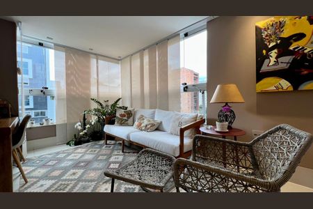 Apartamento à venda com 151m², 3 quartos e 3 vagasVaranda