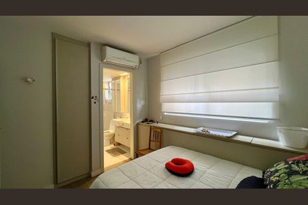 Apartamento à venda com 151m², 3 quartos e 3 vagasSuíte 1