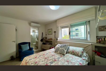 Apartamento à venda com 151m², 3 quartos e 3 vagasSuíte 3