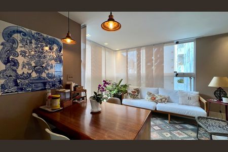 Apartamento à venda com 151m², 3 quartos e 3 vagasVaranda