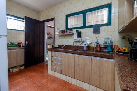 Casa à venda com 175m², 3 quartos e 2 vagasCozinha