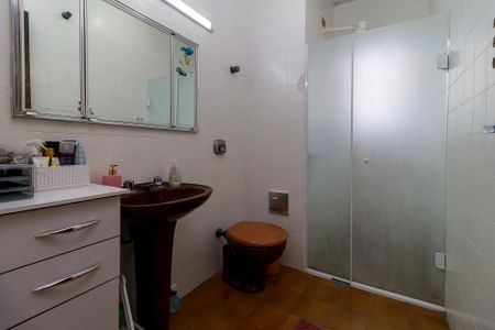 Casa à venda com 175m², 3 quartos e 2 vagasBanheiro 2