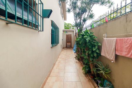 Casa à venda com 175m², 3 quartos e 2 vagasQuintal