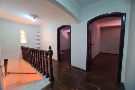 Casa para alugar com 400m², 3 quartos e 10 vagas Casa para alugar com 400m², 3 quartos e 10 vagasCorredor