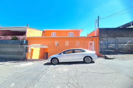 Casa para alugar com 400m², 3 quartos e 10 vagas Casa para alugar com 400m², 3 quartos e 10 vagasFachada