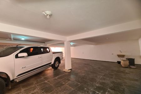 Casa para alugar com 400m², 3 quartos e 10 vagas Casa para alugar com 400m², 3 quartos e 10 vagasGaragem