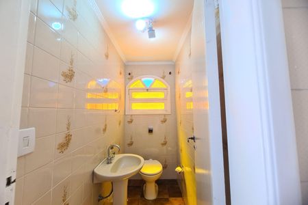 Casa para alugar com 400m², 3 quartos e 10 vagas Casa para alugar com 400m², 3 quartos e 10 vagasLavabo