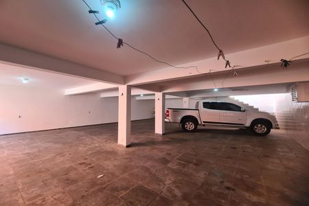 Casa para alugar com 400m², 3 quartos e 10 vagas Casa para alugar com 400m², 3 quartos e 10 vagasGaragem