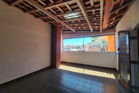 Casa para alugar com 400m², 3 quartos e 10 vagas Casa para alugar com 400m², 3 quartos e 10 vagasVaranda Suíte