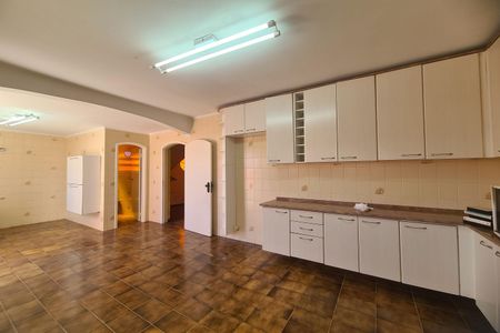 Casa para alugar com 400m², 3 quartos e 10 vagas Casa para alugar com 400m², 3 quartos e 10 vagasCozinha