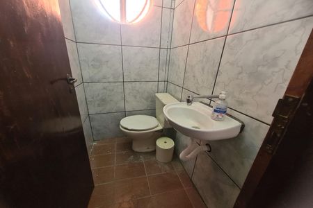 Casa para alugar com 400m², 3 quartos e 10 vagas Casa para alugar com 400m², 3 quartos e 10 vagasBanheiro de serviço