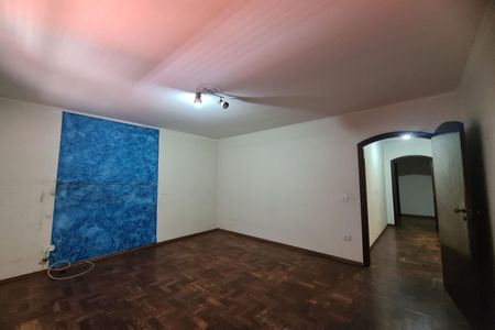 Casa para alugar com 400m², 3 quartos e 10 vagas Casa para alugar com 400m², 3 quartos e 10 vagasQuarto 2