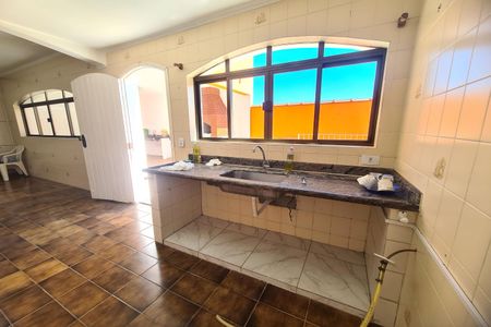 Casa para alugar com 400m², 3 quartos e 10 vagas Casa para alugar com 400m², 3 quartos e 10 vagasCozinha