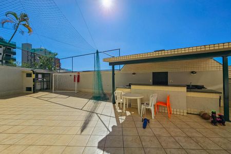 Apartamento à venda com 360m², 4 quartos e 4 vagas Apartamento à venda com 360m², 4 quartos e 4 vagasÁrea comum - Churrasqueira