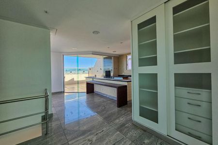 Apartamento à venda com 360m², 4 quartos e 4 vagas Apartamento à venda com 360m², 4 quartos e 4 vagasCozinha