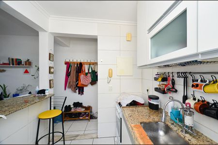 Apartamento à venda com 110m², 2 quartos e 2 vagas Apartamento à venda com 110m², 2 quartos e 2 vagasCozinha