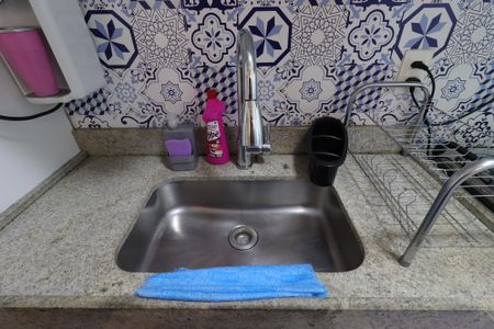 Apartamento à venda com 51m², 2 quartos e 2 vagasCozinha - Pia