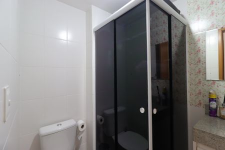 Apartamento à venda com 51m², 2 quartos e 2 vagasBanheiro da Suíte 2