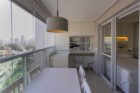Apartamento para alugar com 33m², 1 quarto e 1 vaga Apartamento para alugar com 33m², 1 quarto e 1 vagaVaranda e Área de Serviço