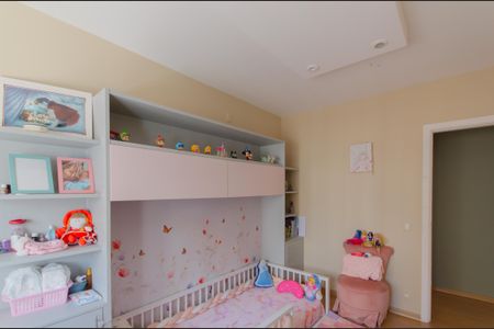 Apartamento à venda com 211m², 3 quartos e 4 vagasSuíte 2