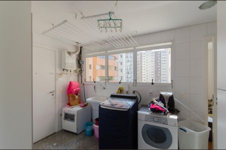 Apartamento à venda com 211m², 3 quartos e 4 vagasÁrea de Serviço