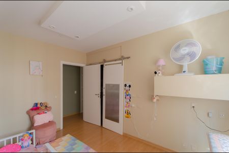 Apartamento à venda com 211m², 3 quartos e 4 vagasSuíte 2