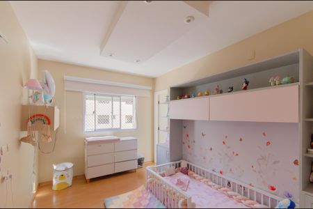 Apartamento à venda com 211m², 3 quartos e 4 vagasSuíte 2