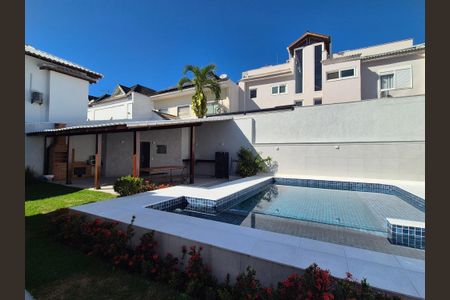 Casa de condomínio à venda com 468m², 4 quartos e 6 vagasÁrea externa