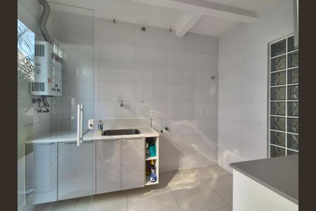 Casa de condomínio à venda com 468m², 4 quartos e 6 vagasÁrea de Serviço