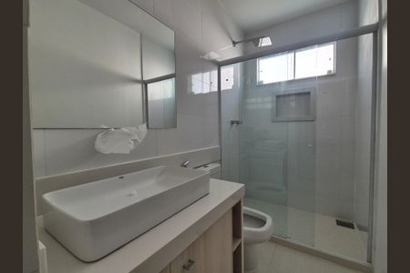 Casa de condomínio à venda com 468m², 4 quartos e 6 vagasBanheiro da Suíte 3