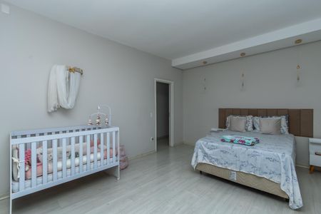 Apartamento à venda com 200m², 3 quartos e 6 vagasSuíte 1
