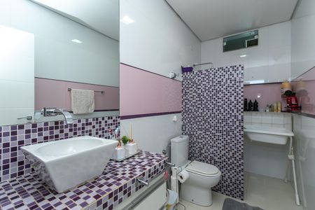 Apartamento à venda com 200m², 3 quartos e 6 vagasBanheiro da Suíte 