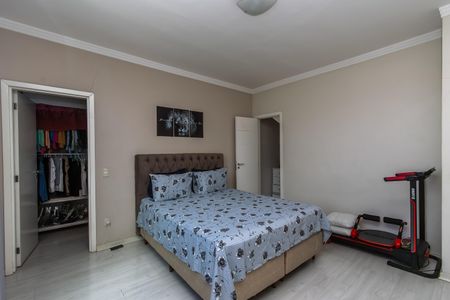 Apartamento à venda com 200m², 3 quartos e 6 vagasSuíte 2