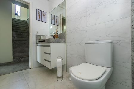 Apartamento à venda com 200m², 3 quartos e 6 vagasBanheiro Social