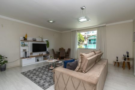 Apartamento à venda com 200m², 3 quartos e 6 vagasSala